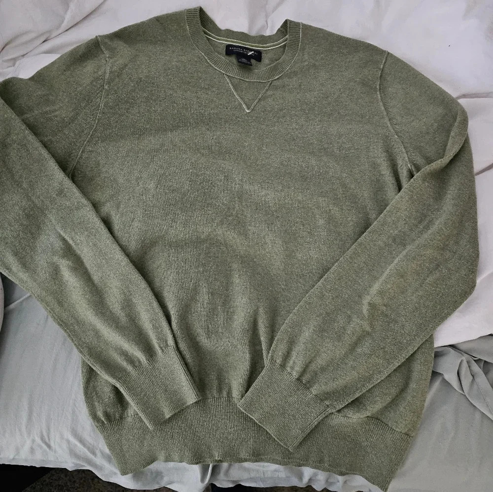 Banana Republic Cashmere sweater